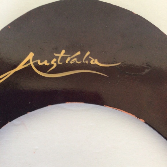 AUSTRALIAN WOODEN BOOMERANG - Picture 8 of 9